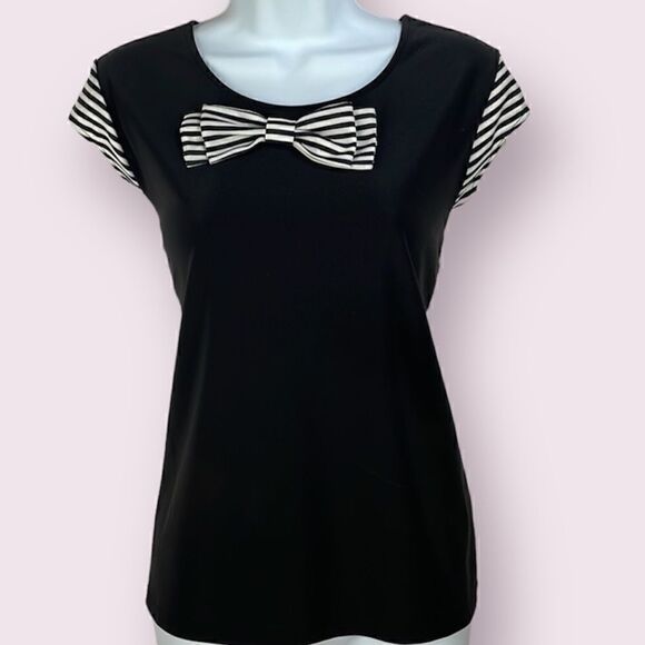 KARL LAGERFELD PARIS KNIT BOW CAP SLEEVE SCUBA BLOUSE SIZE Small - Picture 13 of 14